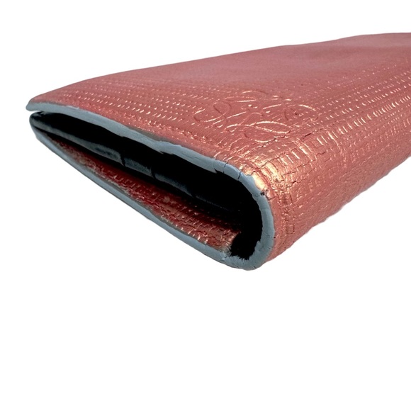 *SOLD* 🚨 -$20 Loewe Leather Long Wallet - Picture 4 of 8